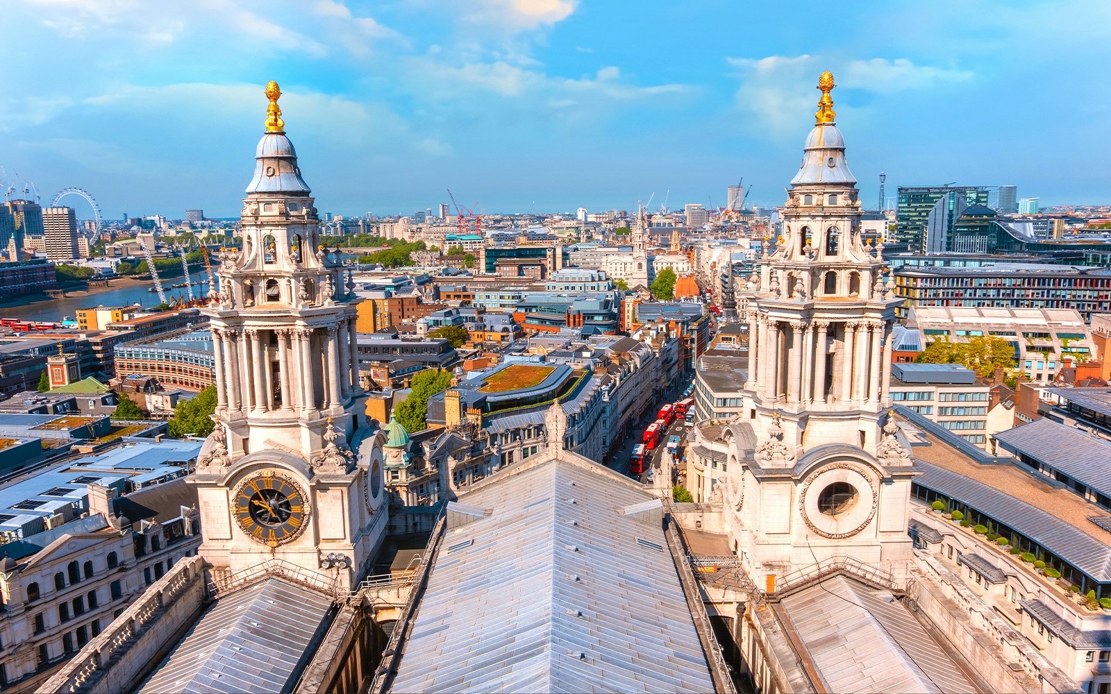Panoramic view from the Golden Gallery at St Paul’s Cathedral