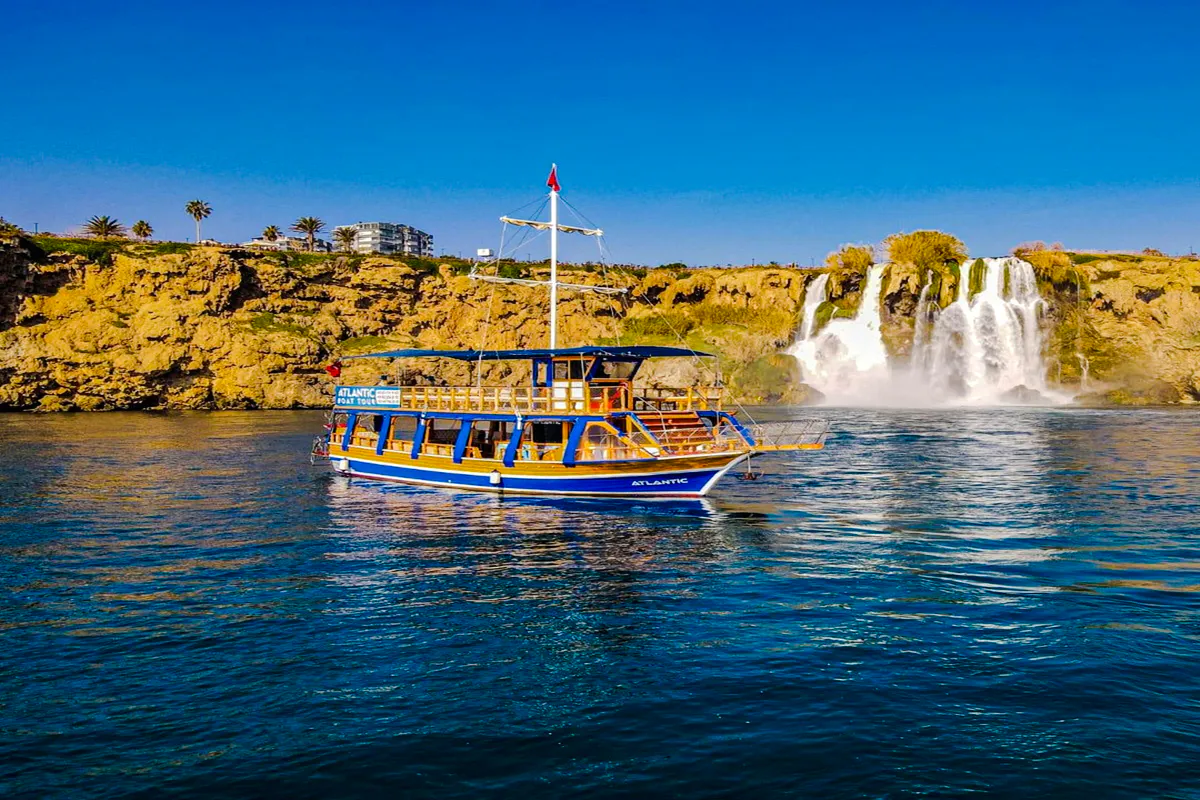 passeio de barco pela costa de antalya até as cachoeiras de duden e a praia de lara, com almoço e refrigerantes-1