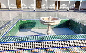 guidet vandretur i marrakech: saadier-gravene, bahia-palasset og basarene i medinaen-5