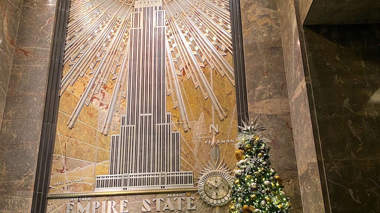 Art Deco Lobby & Ceiling Mural