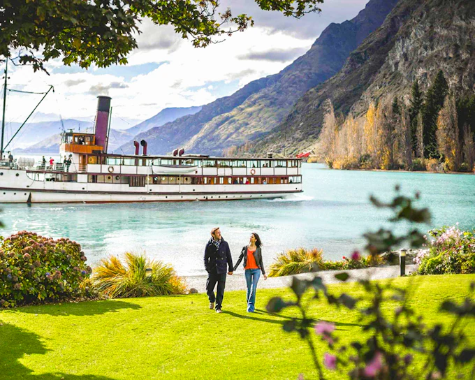 From Queenstown: TSS Earnslaw Cruise with Walter Peak Garden to Table Experience