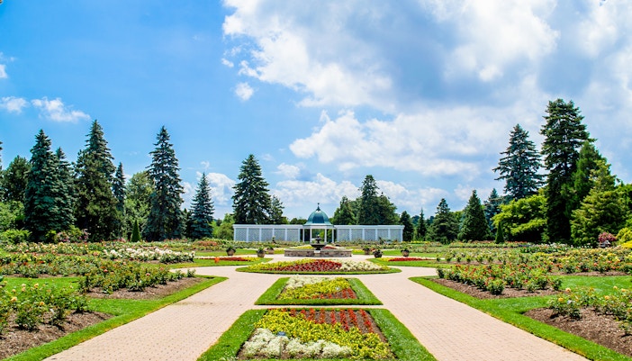 Niagara Falls Botanical Gardens with vibrant flower beds and lush greenery.