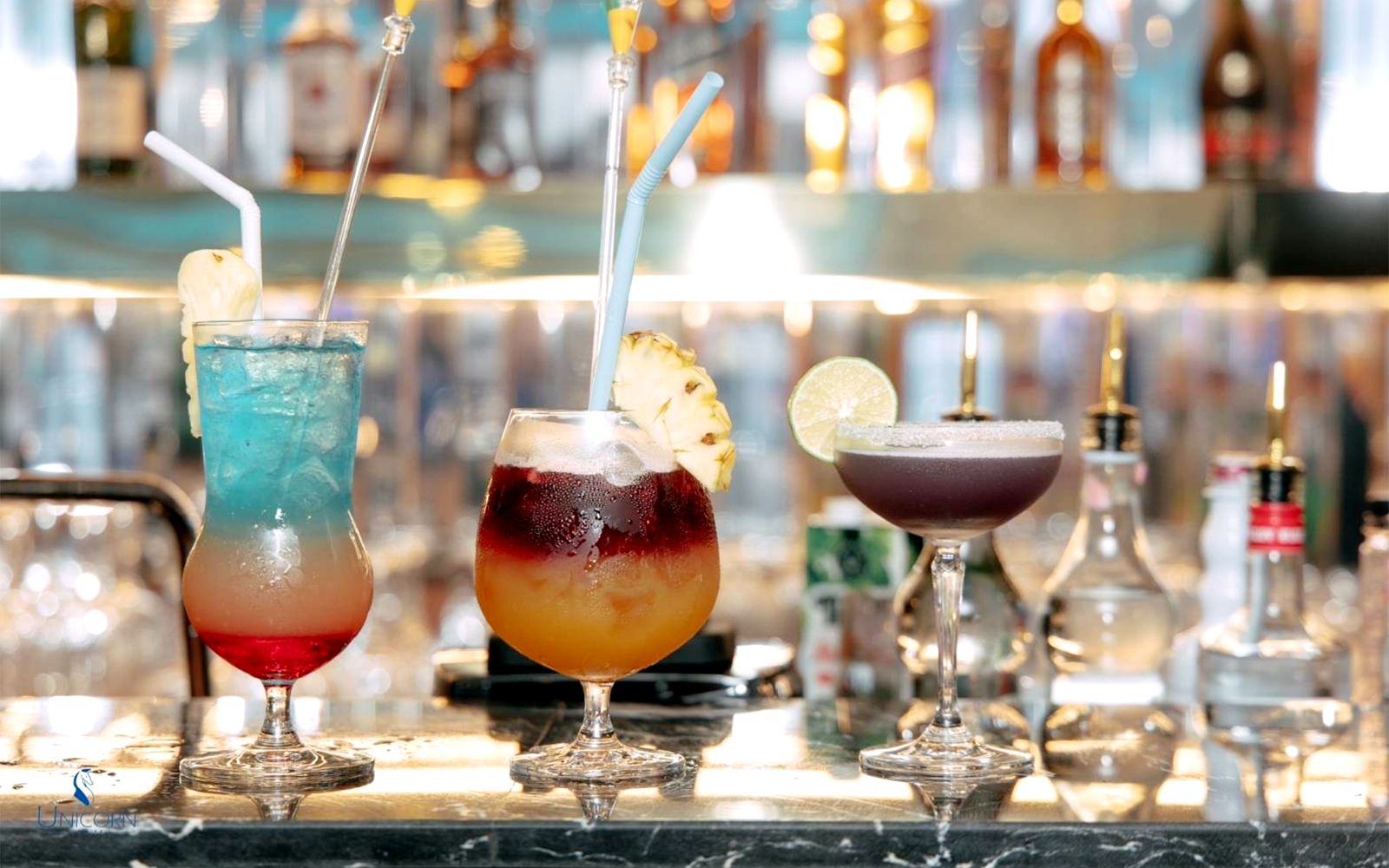 Beverages on the dinner cruise
