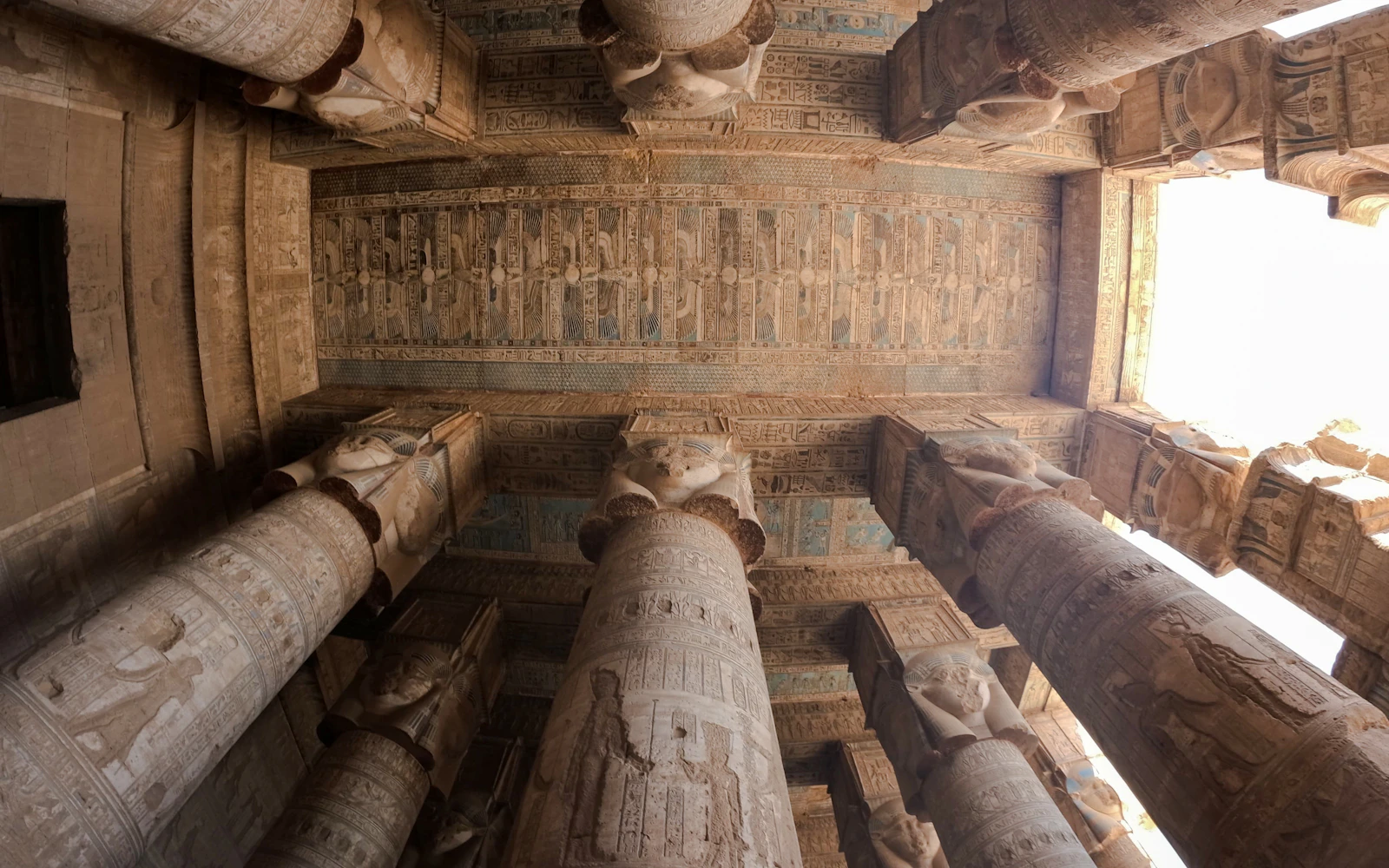 4-Day 5-Star Nile Cruise with Egyptologist, Transfers and Entrance Fees (Product 55680)