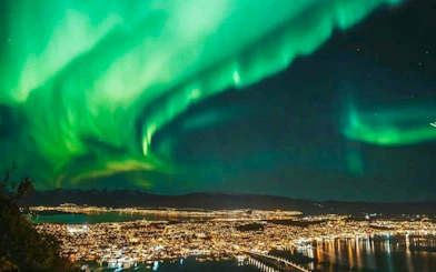 Tromsø: Reindeer Farm Visit and Northern Lights Basecamp Visit