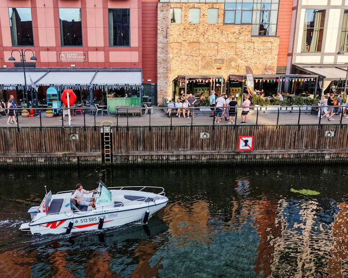 From Gdańsk: Private Self-Drive Electric Boat Rental (No License) (Product 55310)