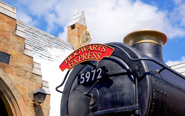 Hogwarts Express arriving at Hogsmeade station, The Wizarding World of Harry Potter, Universal Orlando.