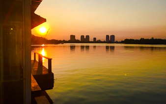 ho chi minh şehri, saygon nehri’nde kokteyl eşliğinde gün batımı hızlı tekne gezisi-3