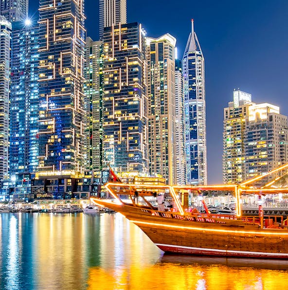 How to Pick the Best Dhow Cruise in Dubai