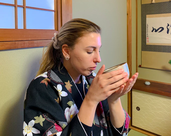 Kyoto Ninenzaka Area: Tea Ceremony Experience in a 150-Year-Old Townhouse