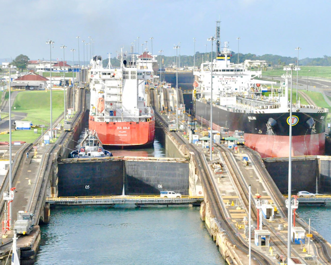 Panama City Highlights & Panama Canal Small-Group Tour with Hotel Pickup and Drop-Off