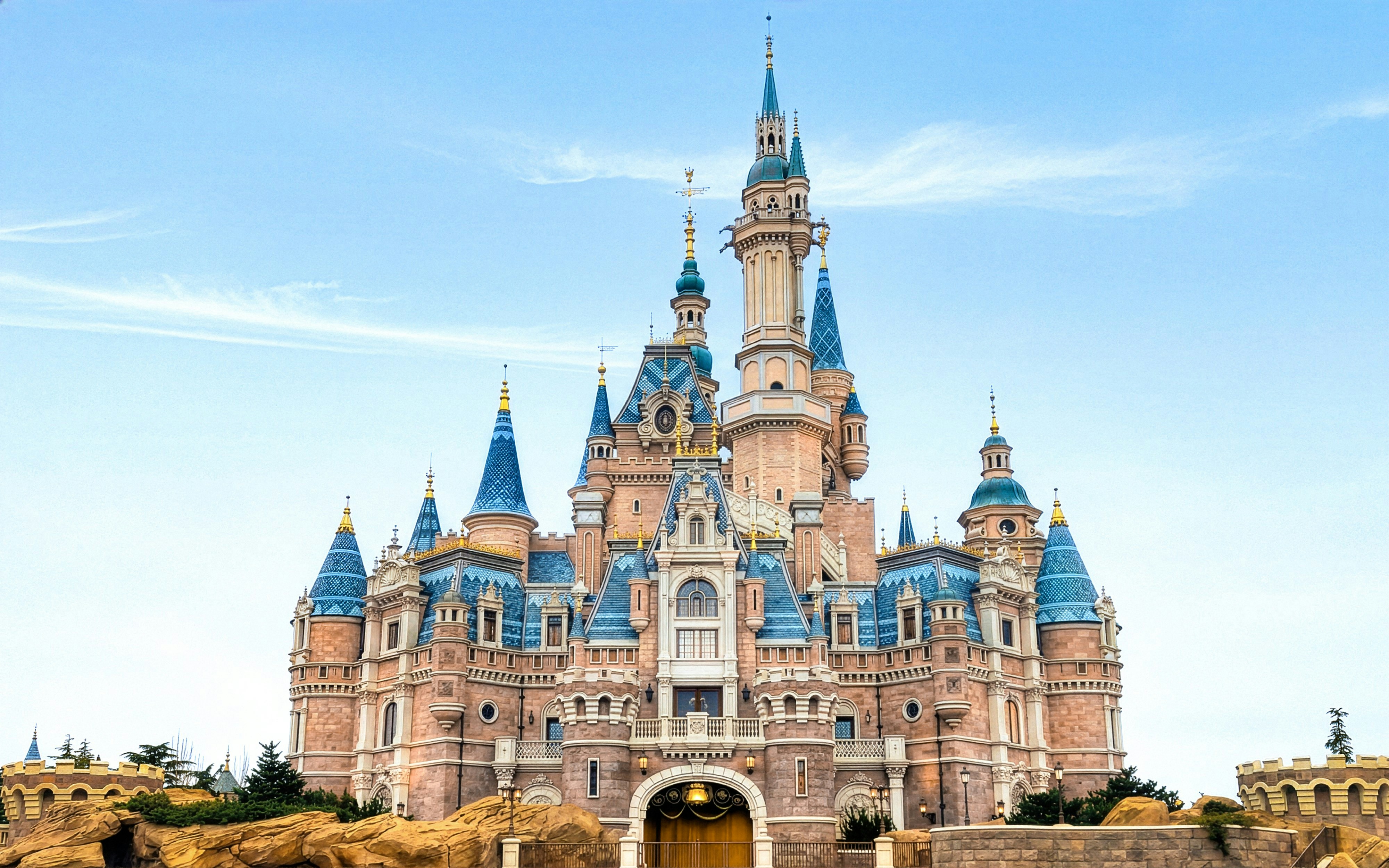 Enchanted Storybook Castle at Shanghai Disney Resort, China.