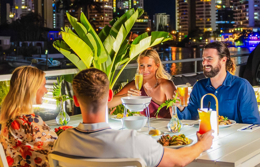 Premium Dinner & Sightseeing Cruise