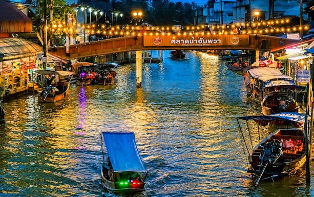 tour privado: mercado flutuante de amphawa, alimentação dos macacos e passeio de barco-3