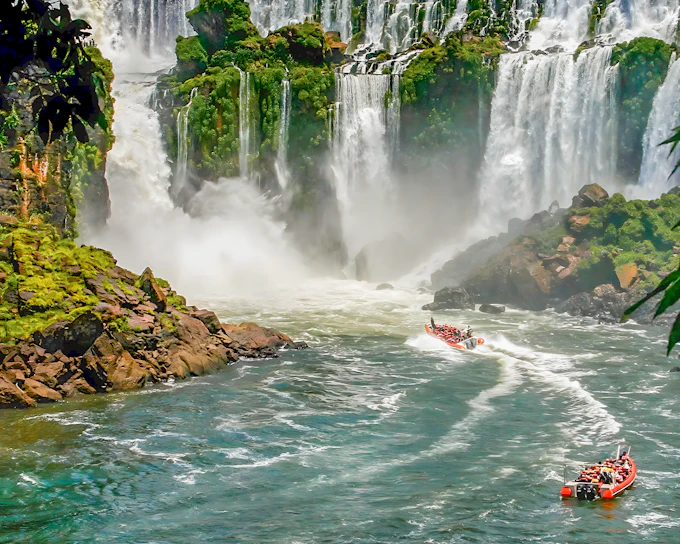 Iguaçu Falls Brazilian Side Tour with Macuco Safari Boat Ride