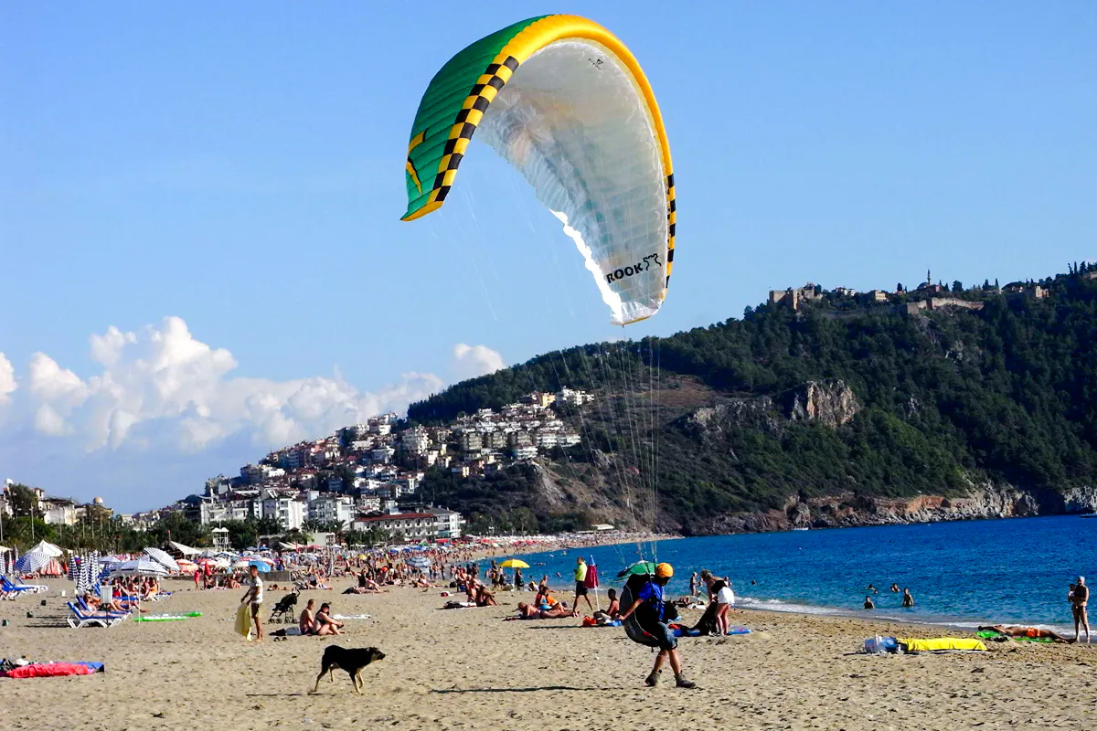 From Antalya: Alanya Paragliding Experience with Cleopatra Beach Landing Image 6