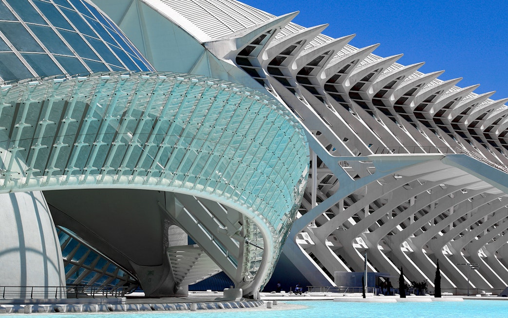 Hemisfèric building exterior in Valencia, Spain, showcasing modern architecture.