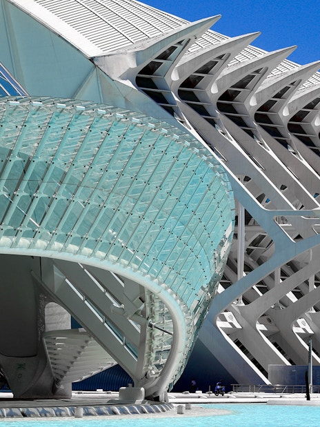 Hemisfèric building exterior in Valencia, Spain, showcasing modern architecture.