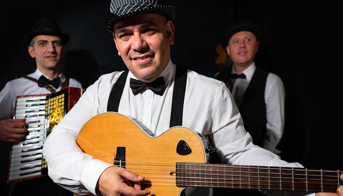Robadors at El Raval, with Flamenco on Demand