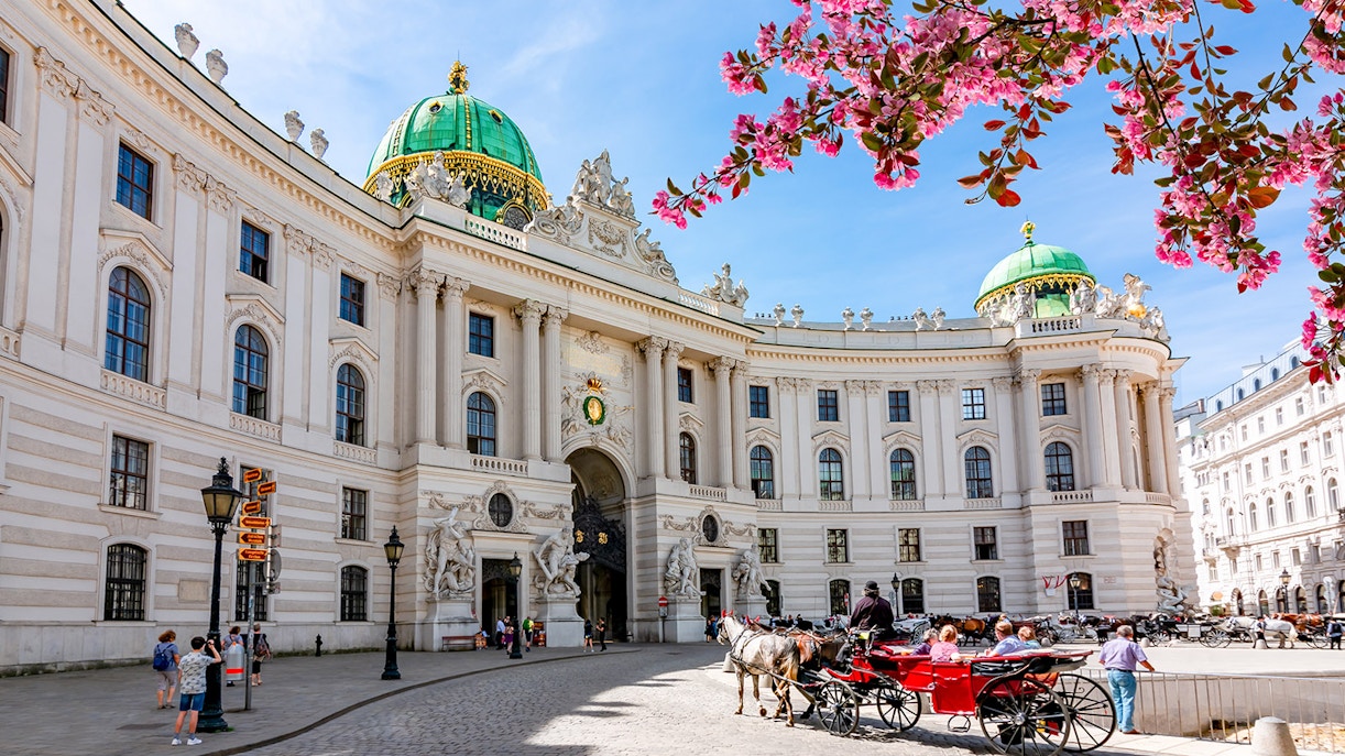 visit Weltmuseum Wien