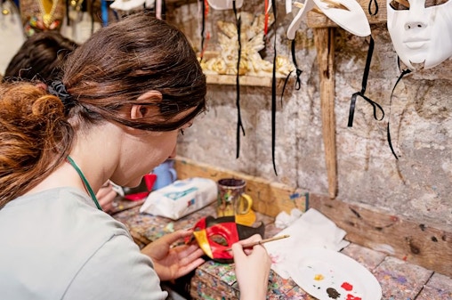 Maskedekorationsworkshop på Markuspladsen