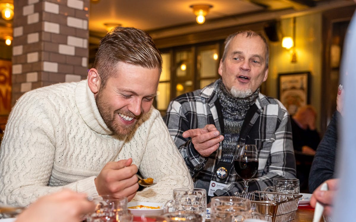 tour gastronomico a piedi a reykjavík con degustazioni di specialità tradizionali islandesi e visita al mercato locale-2