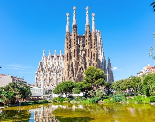 Sagrada Familia Cathedral exterior with intricate spires in Barcelona.