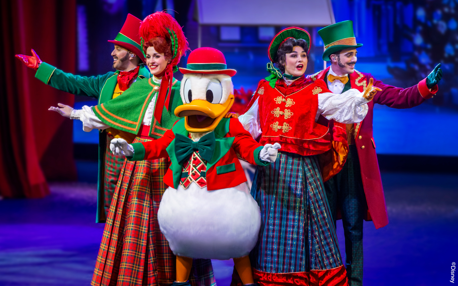 Disneyland Paris - Musical Show - Let's Sing Christmas