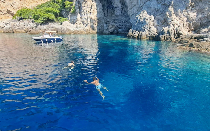 Private Blue Cave & Elafiti Islands Speedboat Tour with Drinks & Snorkeling