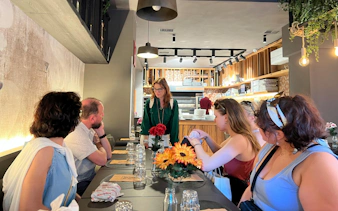 Group enjoying a guided tasting session in a Florence restaurant.