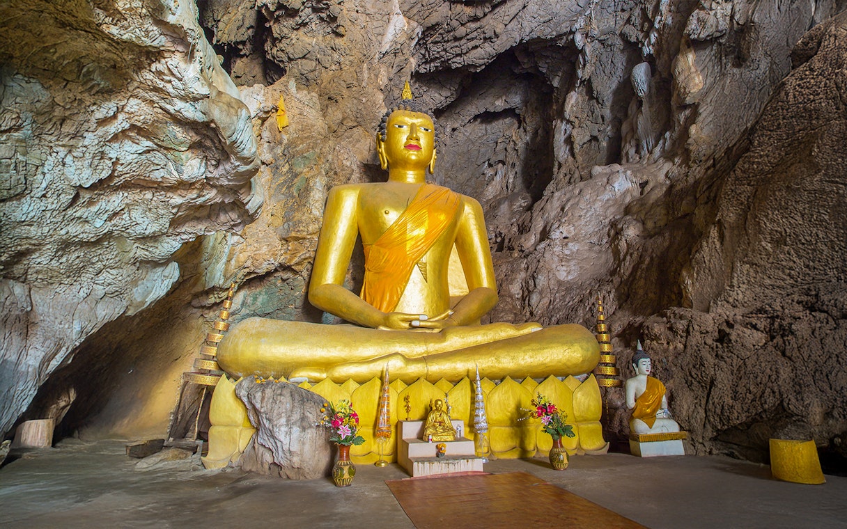 Golden Buddha statue inside Buatong Cave, Chiang Mai.