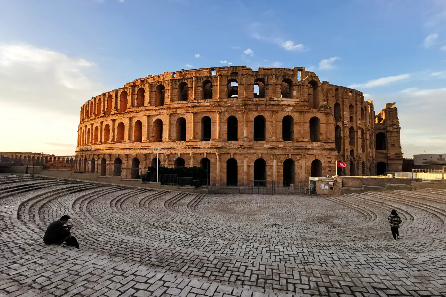wycieczka z przewodnikiem po amfiteatrze i muzeum w el jem wraz z transportem-1