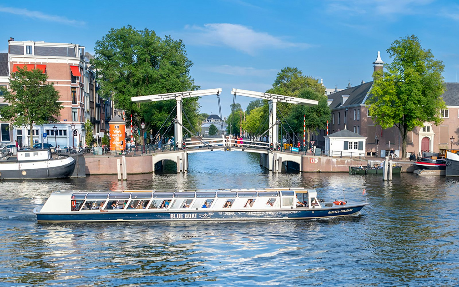 Amsterdam Canal Cruise by the Skinny Bridge