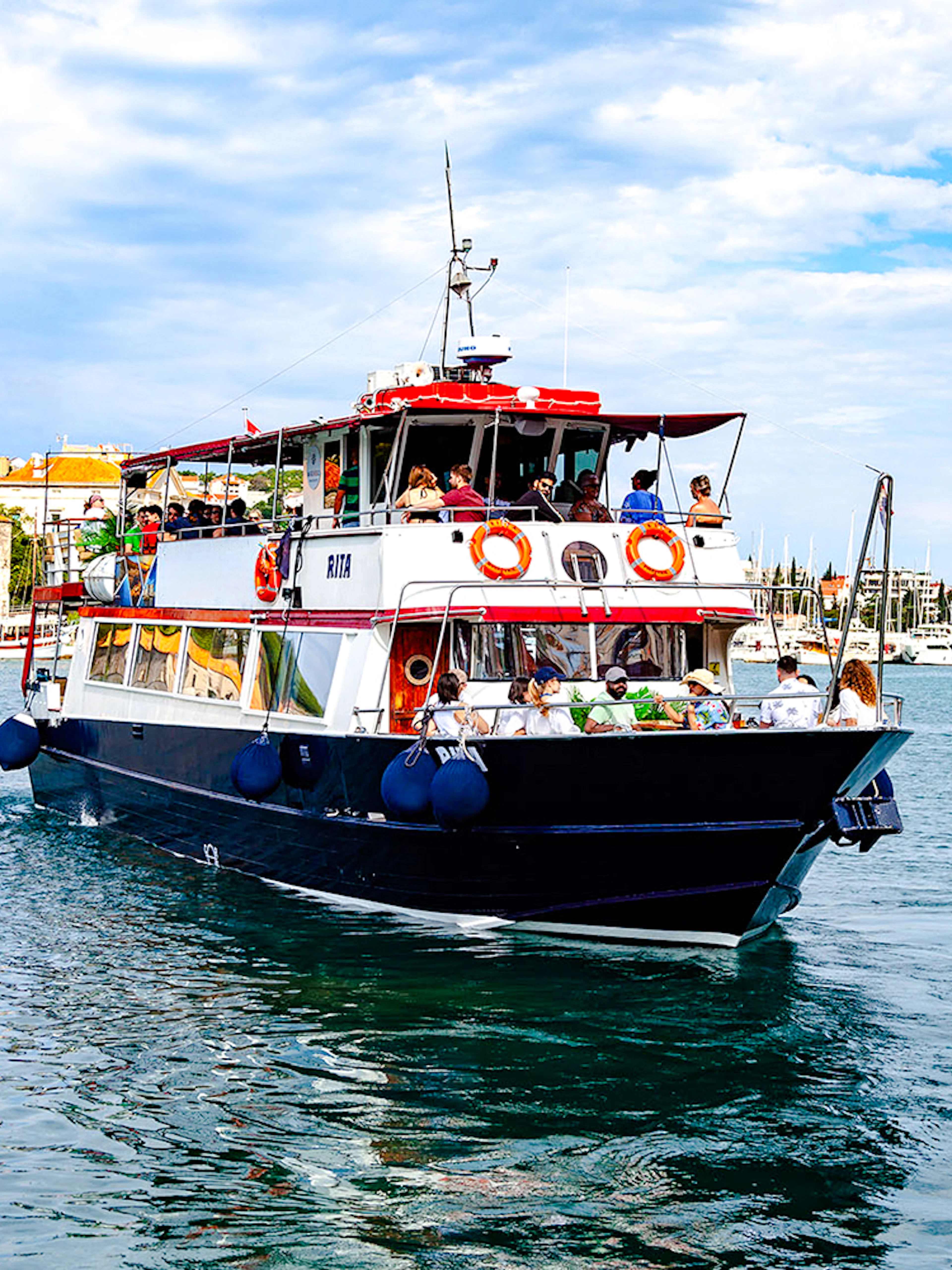Cruise boat on Elaphite Island tour departing from Dubrovnik.