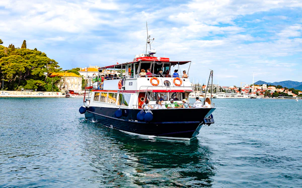 Dubrovnik: Elaphite Islands Cruise with Drinks

