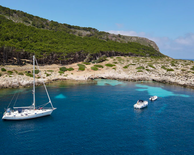 Boat tours of Favignana and Levanzo from Trapani