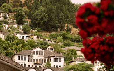 From Tirana: Gjirokastra UNESCO World Heritage City Guided Day Trip with Hotel Pickup