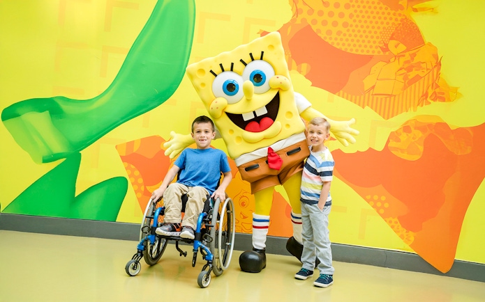 Young kids with Spongebob at Nickelodeon Universe, Mall of America.