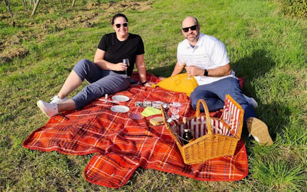 Vintage Fiat 500 Sunset Drive and Aperitivo in Chianti Countryside with Vineyard Visit and Regional Tasting