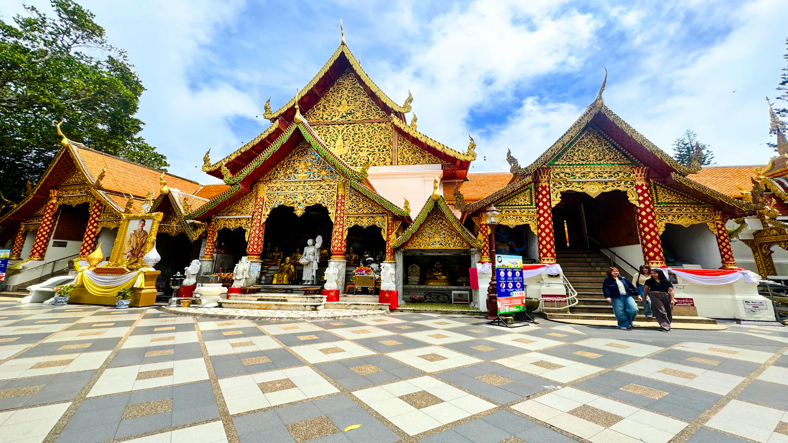 Chiang Mai Private Van Charter to Doi Suthep Temple and White Hmong Village for up to 8 Guests Image 3