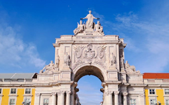 vandretur i lisboa: alfama, de gamle bymurene og utsiktspunkter-4