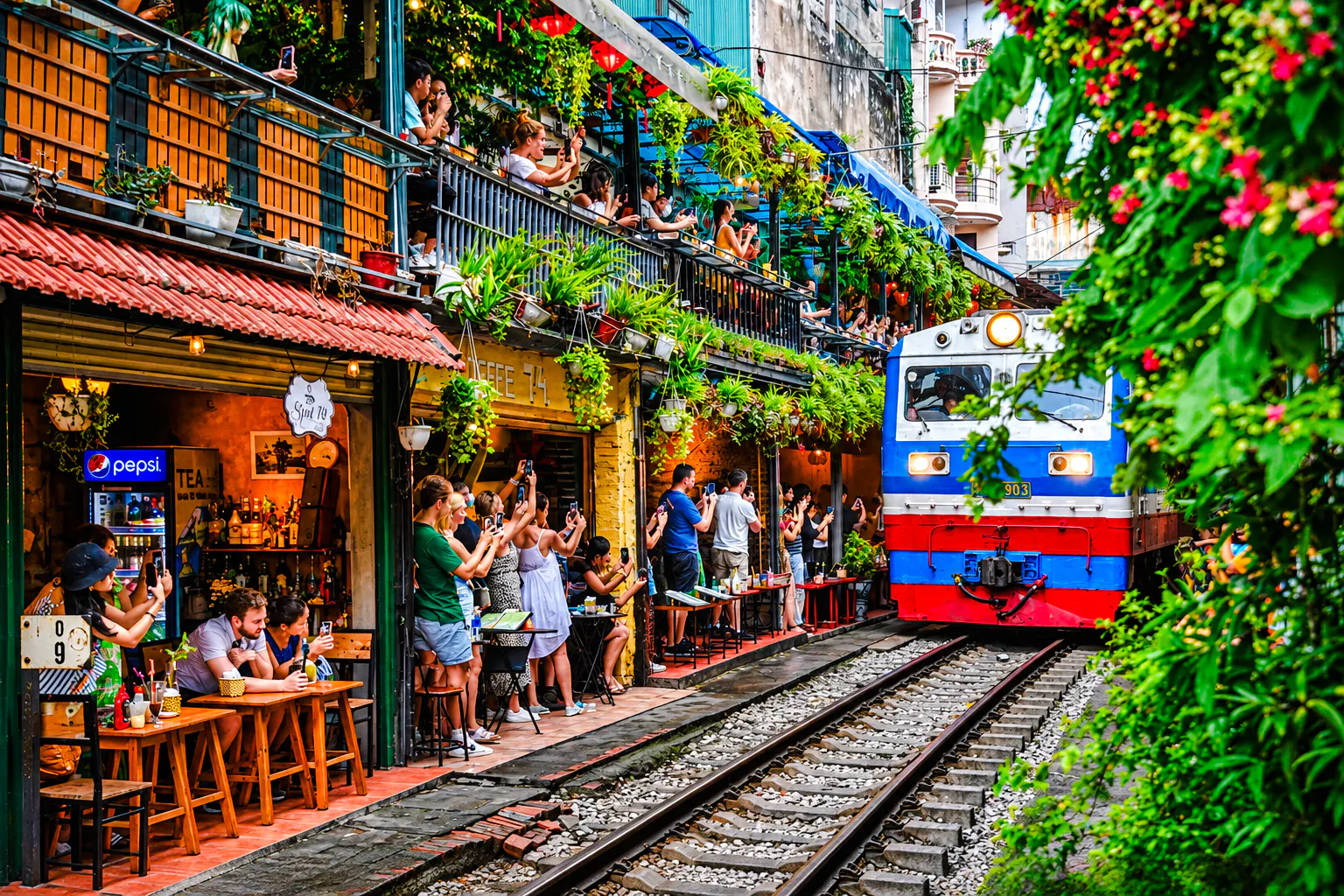 hanoi scooter tour: war history, train street and street food-9