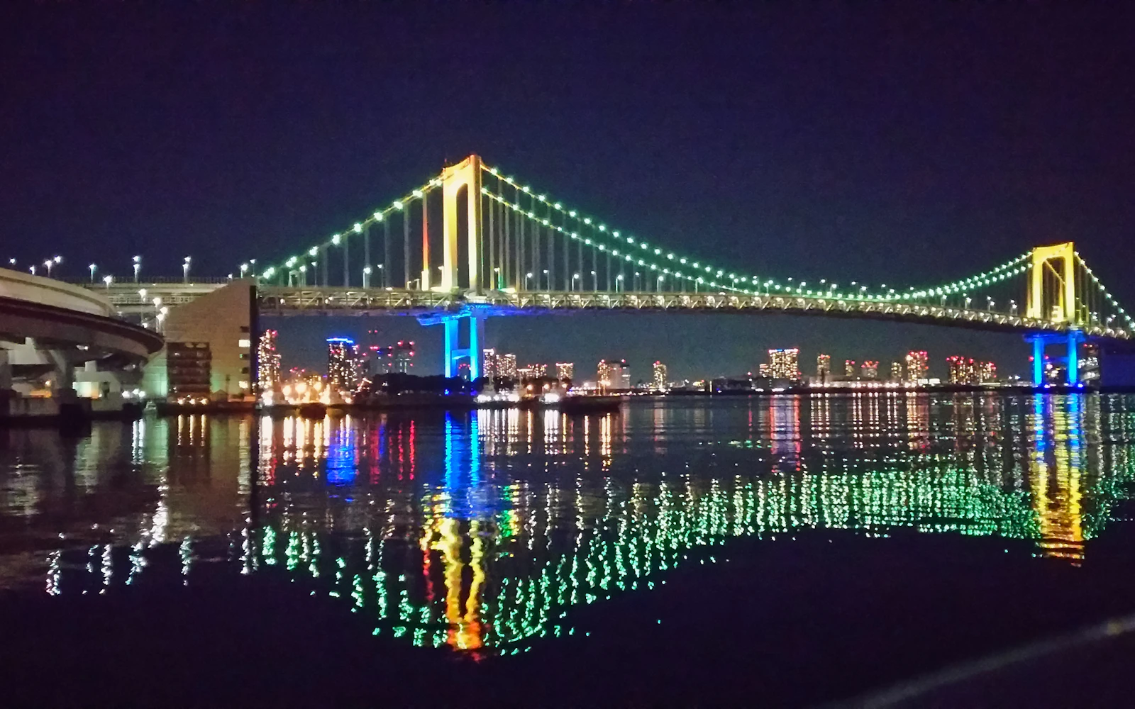 【The Cruise Club Tokyo】 Night cruise with free drinks