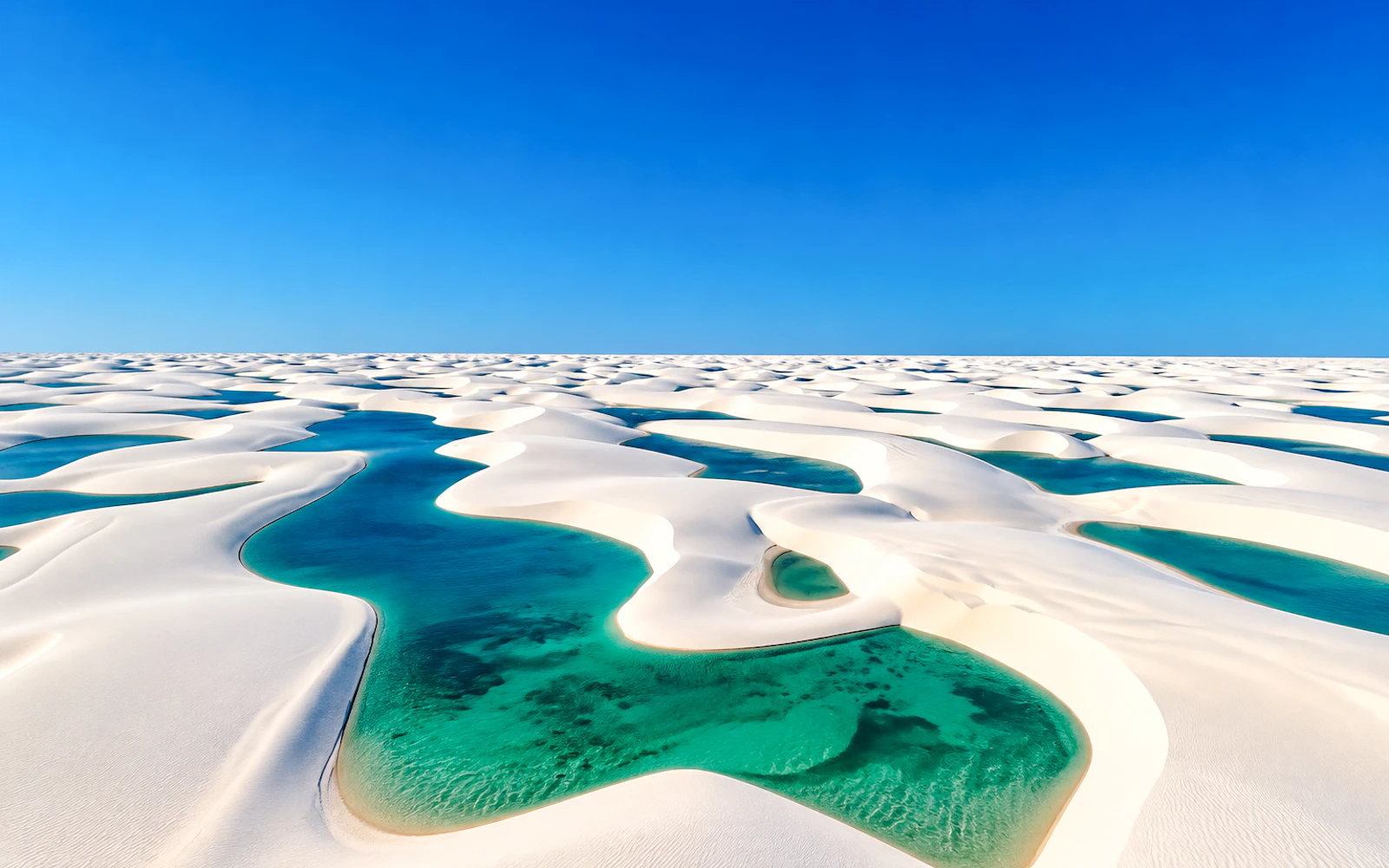 From Barreirinhas: Lagoa Bonita Guided 4x4 Tour in Lençóis Maranhenses (Product 55760)