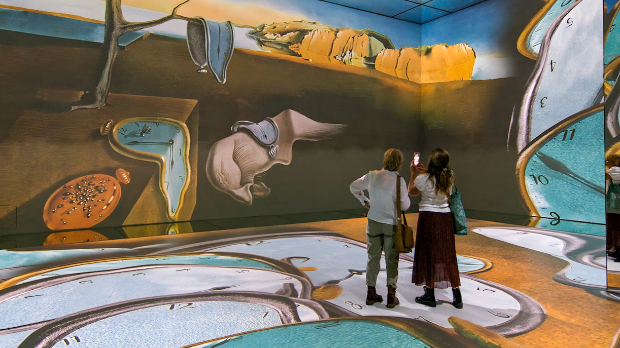 london in January - Frameless