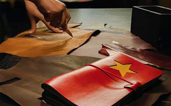 ho chi minh şehri deri defter yapımı atölyesi-2