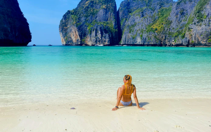 Krabi to Phuket Transfer via Phi Phi with Private Longtail Boat Tour and Maya Bay