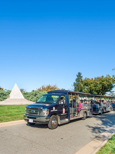 Tram tour near Arlington National Cemetery Memorial, Washington, D.C.