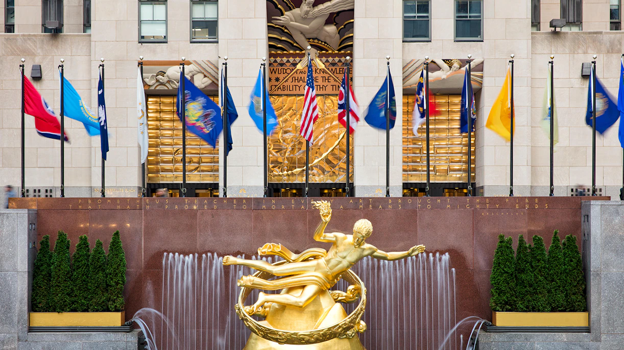 https://cdn-imgix.headout.com/media/images/9c7289e801def107701864a9150c52d6-25953-new-york-rockefeller-center-guided-tour-tickets-05.jpg