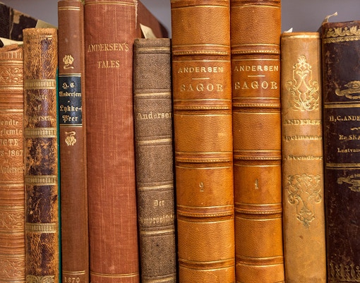 Stanfords bookstore exterior in London's theatre district.